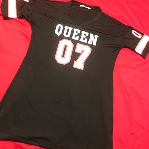 Queen shirt xl